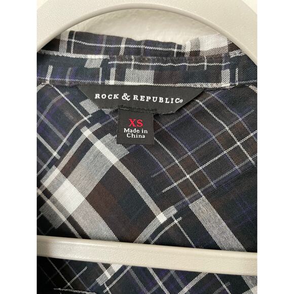 Rock & Republic Black Plaid Sleeveless Button Front Blouse Size XS NWT‎ - Picture 3 of 4